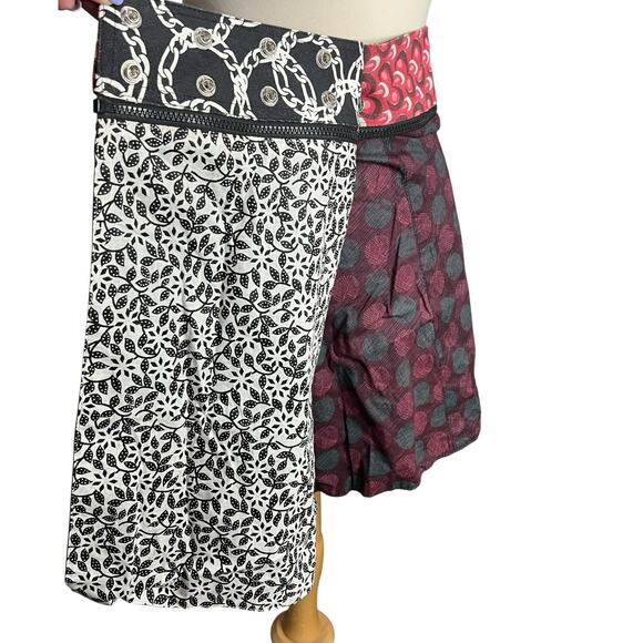 ZAND Amsterdam Dresses & Skirts - Zand Amsterdam Reversible Wrap Skirt OS Multicolor Dots Floral Snap Punk Grunge